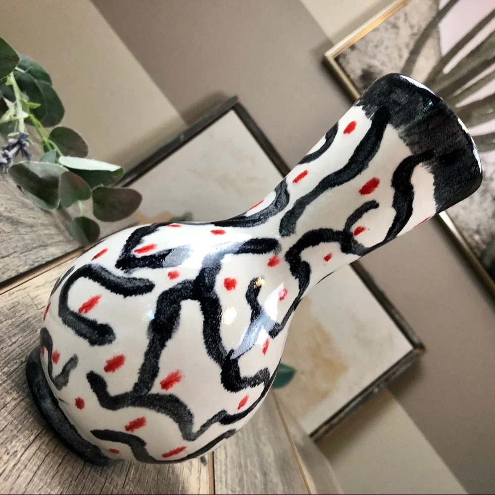 Small Accent Decor Red Black Boquet Vase